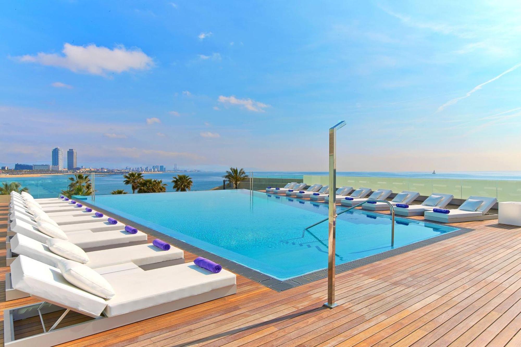 Hotel W Barcellona Esterno foto The rooftop pool at the W Hotel