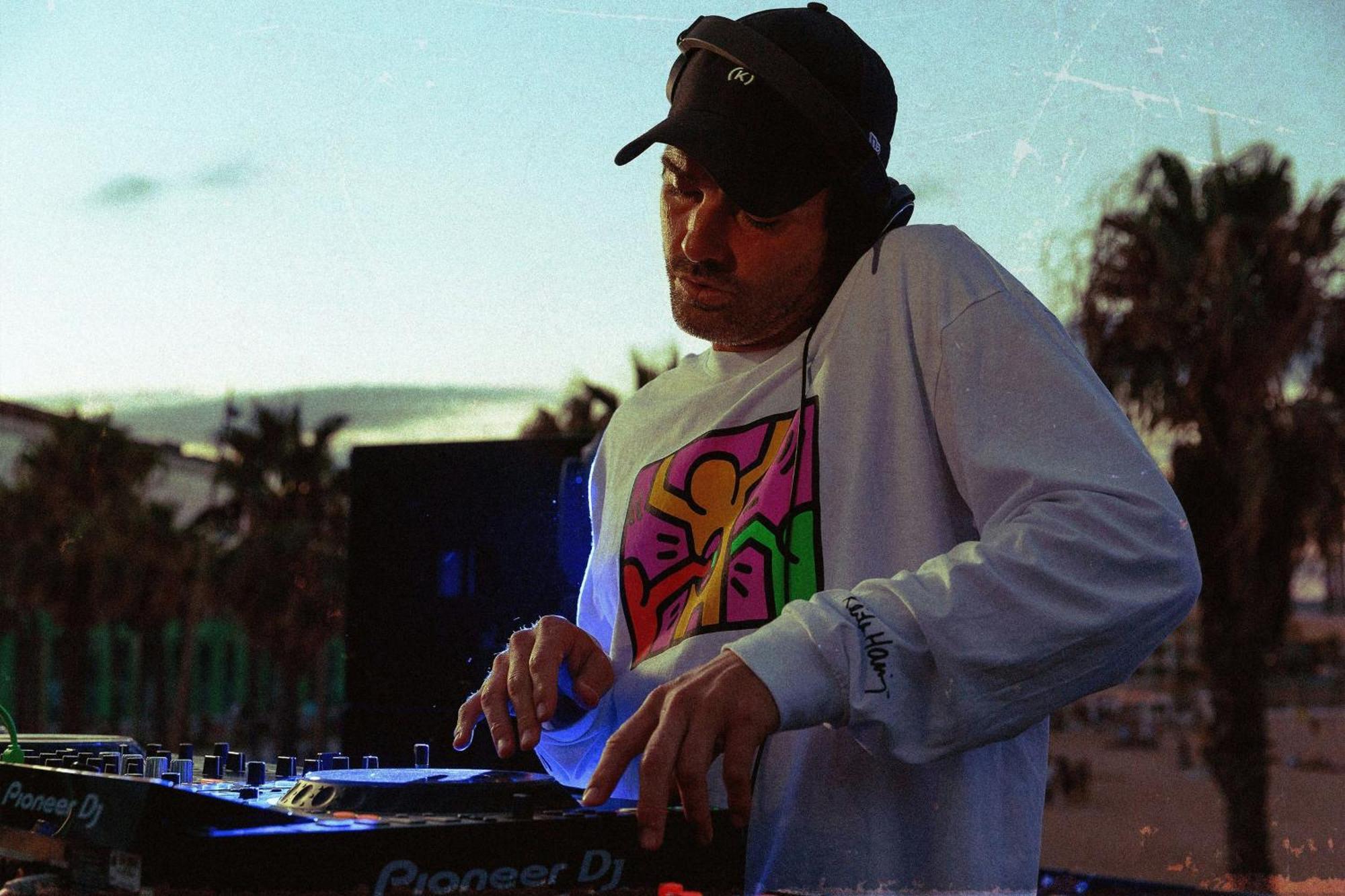 Hotel W Barcellona Esterno foto DJ Shadow