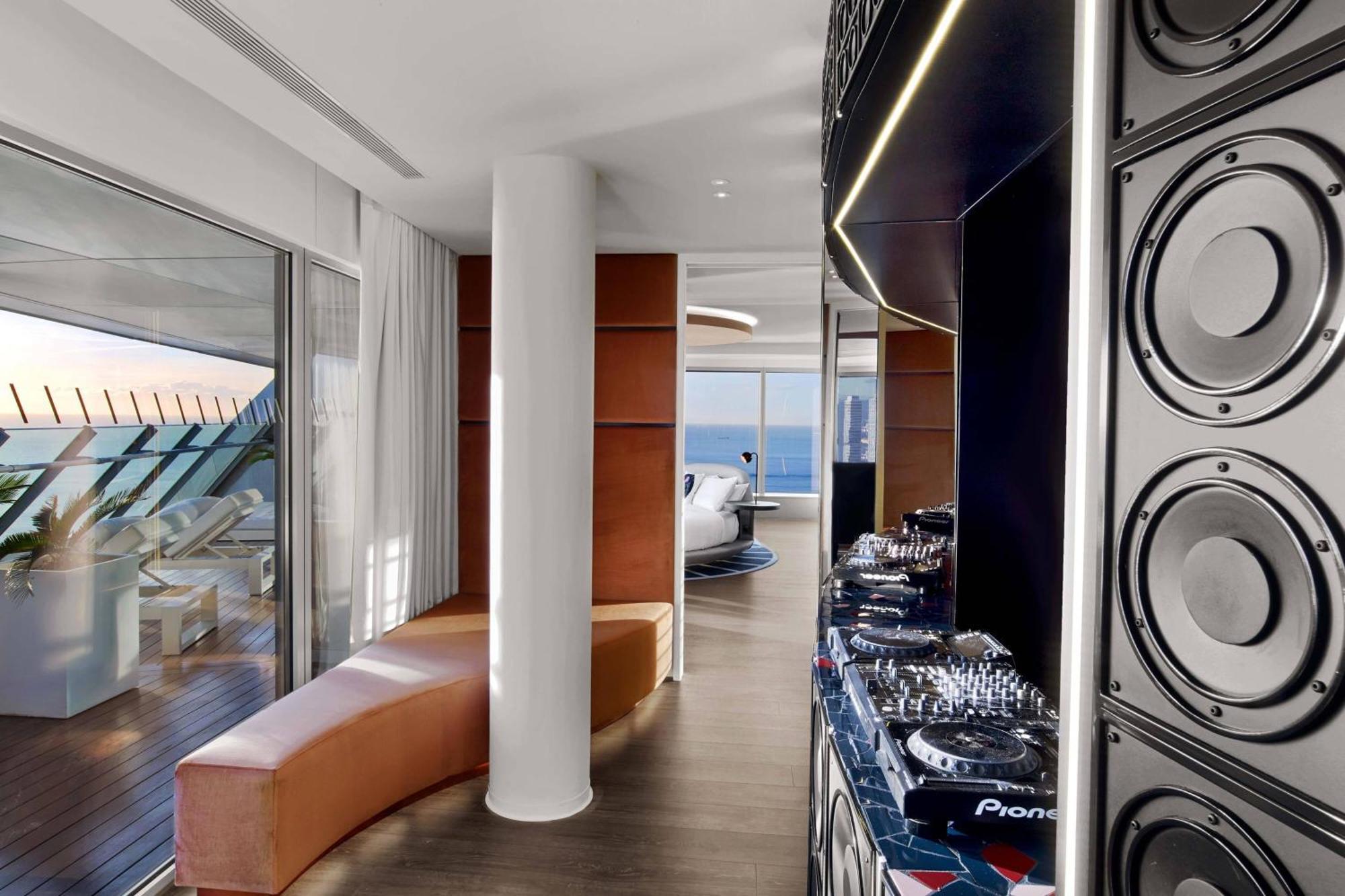 Hotel W Barcellona Esterno foto The DJ Suite