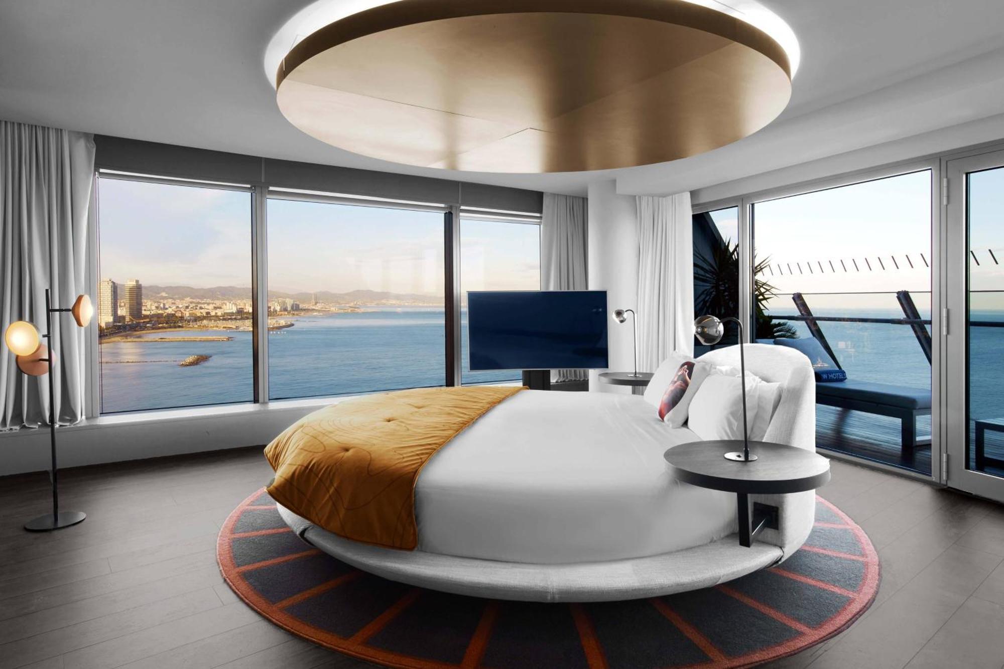 Hotel W Barcellona Esterno foto A bedroom in the hotel